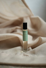 Indlæs billede til gallerivisning OLD MONEY ORGANIC PERFUME 10 ml.