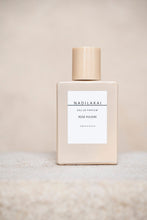 Indlæs billede til gallerivisning ORGANIC PARFUME ROSE POUDRE 30 ml.
